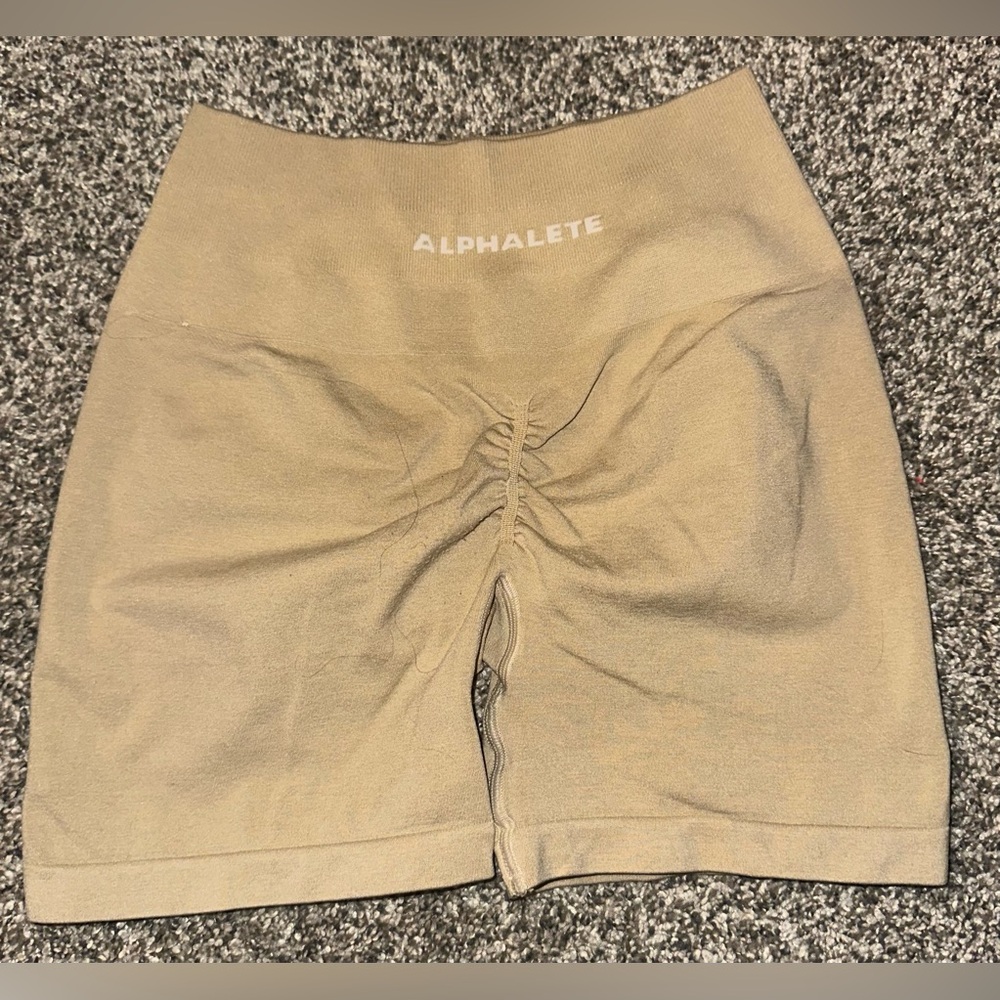ALPHALETE Amplify Shorts | 4.5” Hazelnut Beige Size S